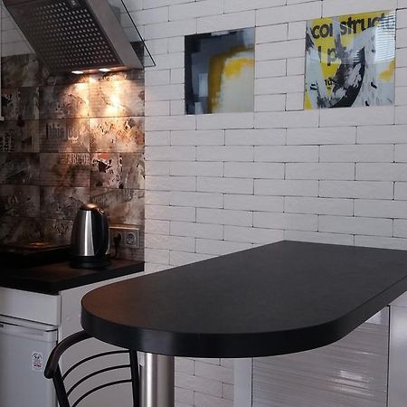 Apartment With Fireplace Львов Экстерьер фото
