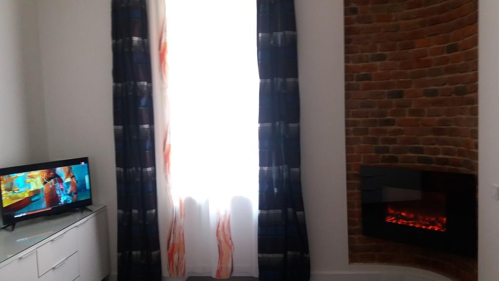 Apartment With Fireplace Львов Экстерьер фото